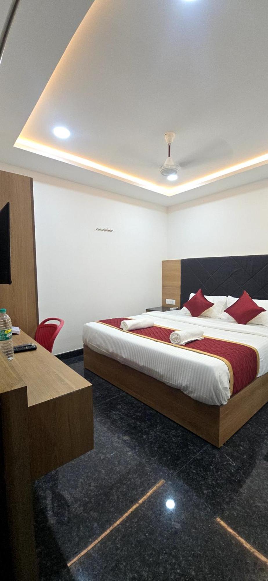 מלון Tiruvannāmalai Shreem Sesha Sai Residency מראה חיצוני תמונה