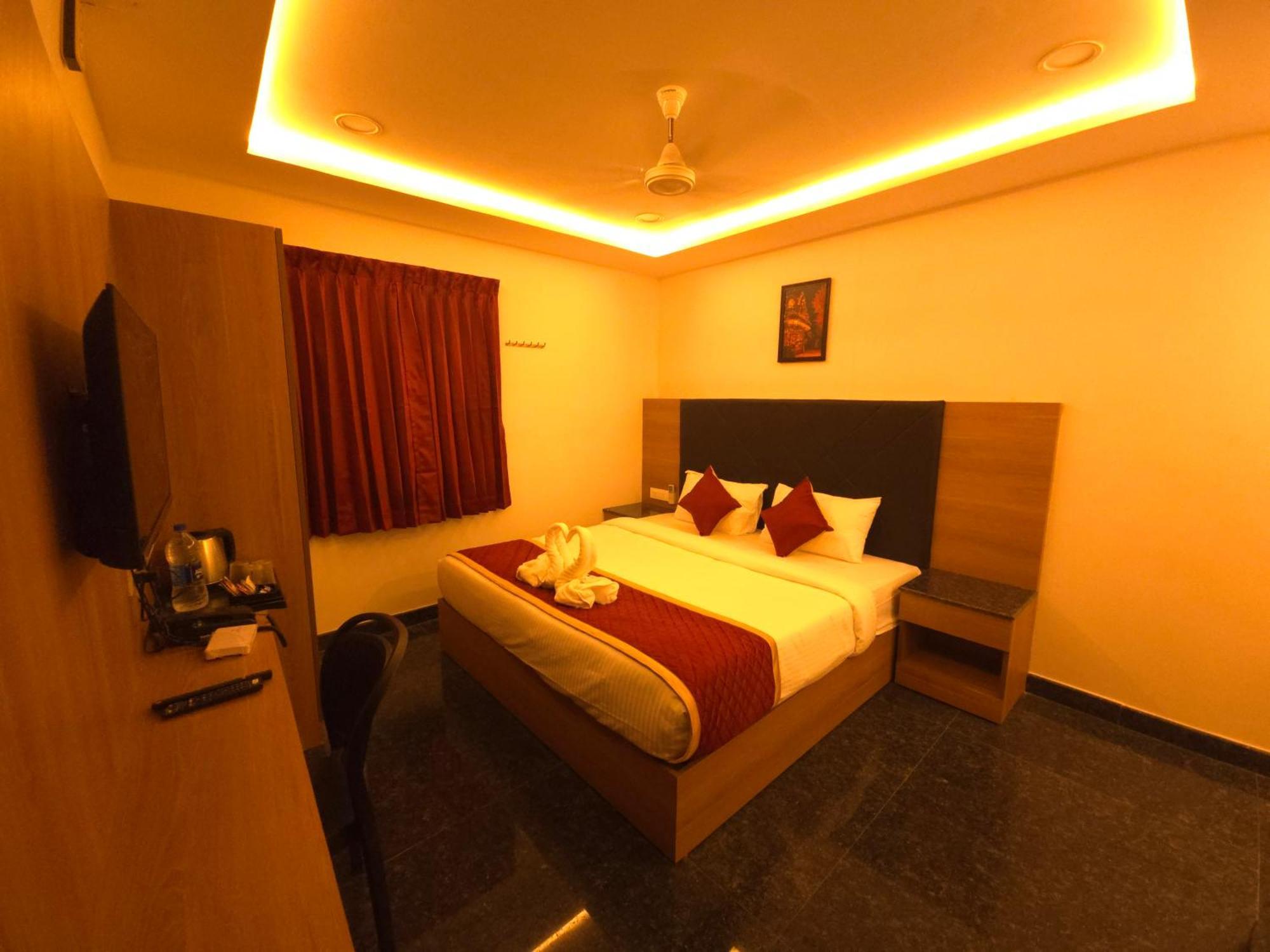 מלון Tiruvannāmalai Shreem Sesha Sai Residency מראה חיצוני תמונה